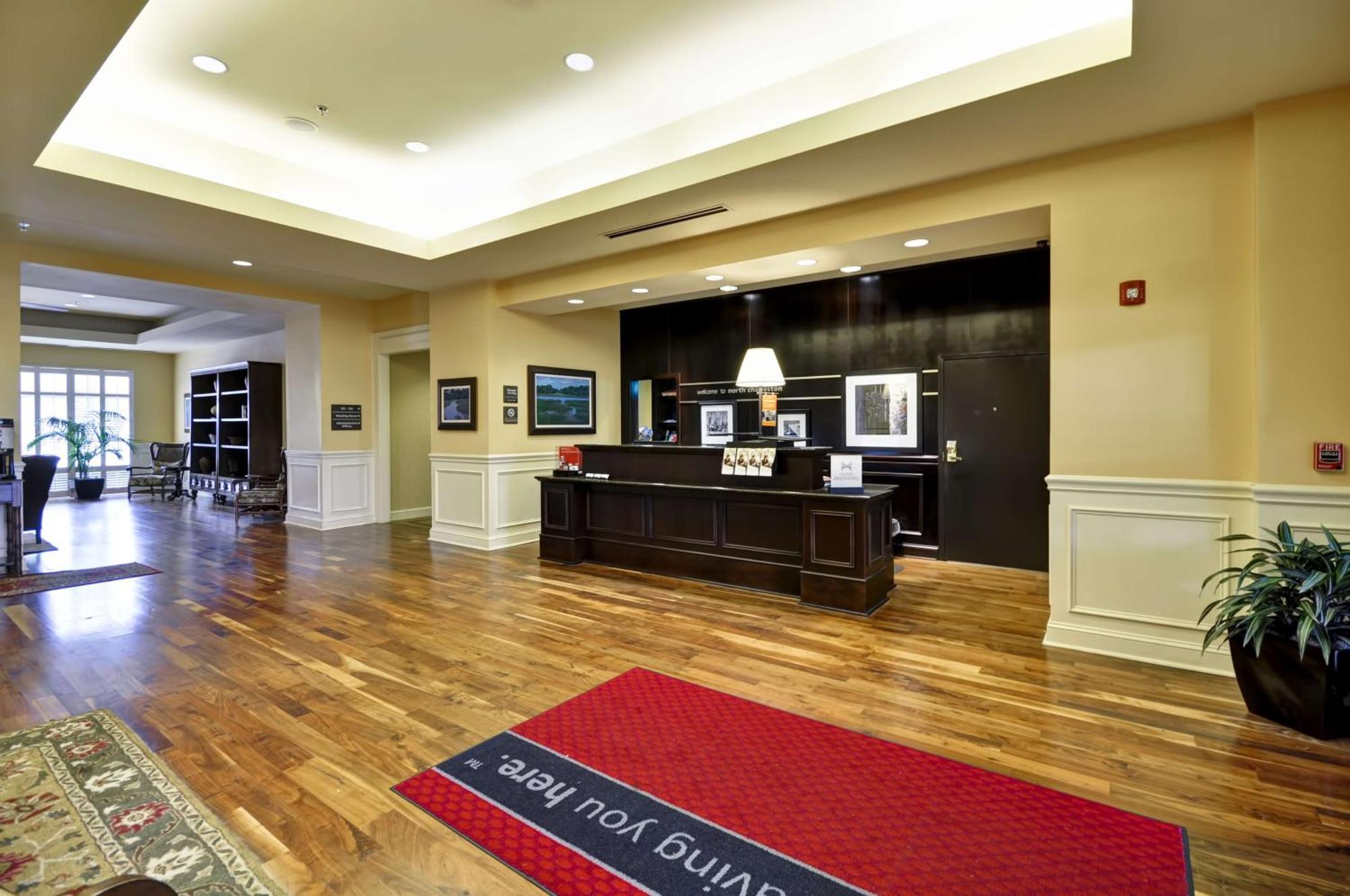 Hampton Inn & Suites North Charleston-University Boulevard Екстер'єр фото